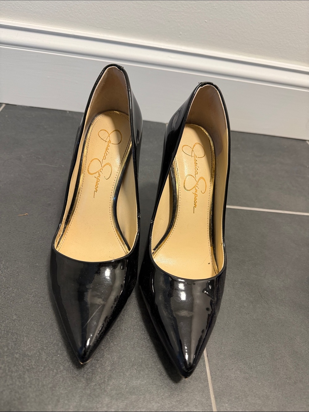Jessica Simpson Black Patent Cassani Pumps
